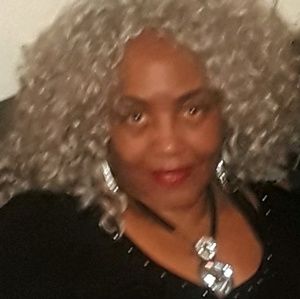 Meet your Posher, Beverly